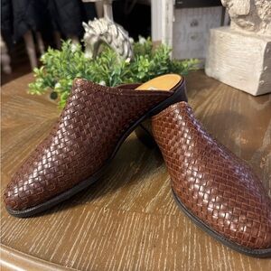 Women’s Vintage Nicole Brown Woven Mule size 7.5 NWOT